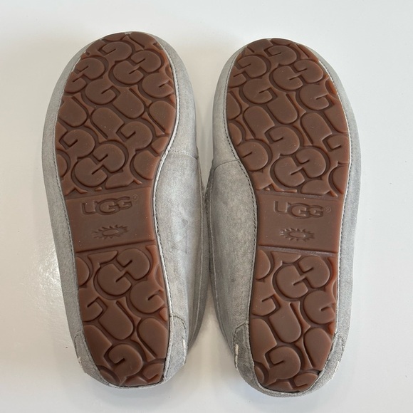 UGG Ansley Women's 8 Light Gray Suede Slippers Water Resistant Slip On Moccasins - Picture 12 of 14